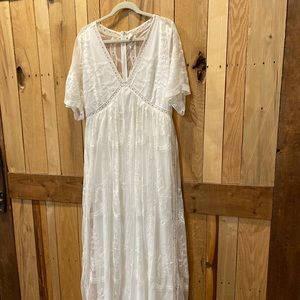 Maternity white lace dress XL
